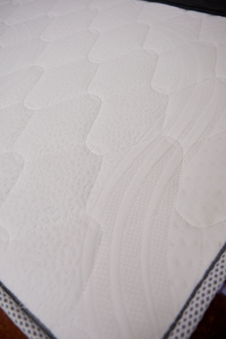 Mattress support and back comfort at night